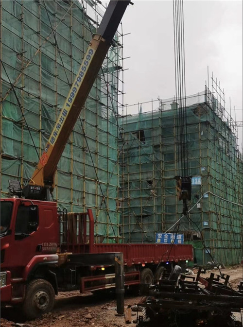 泉州市“慢工细活”—— 吊车的 “微动控制” 技术